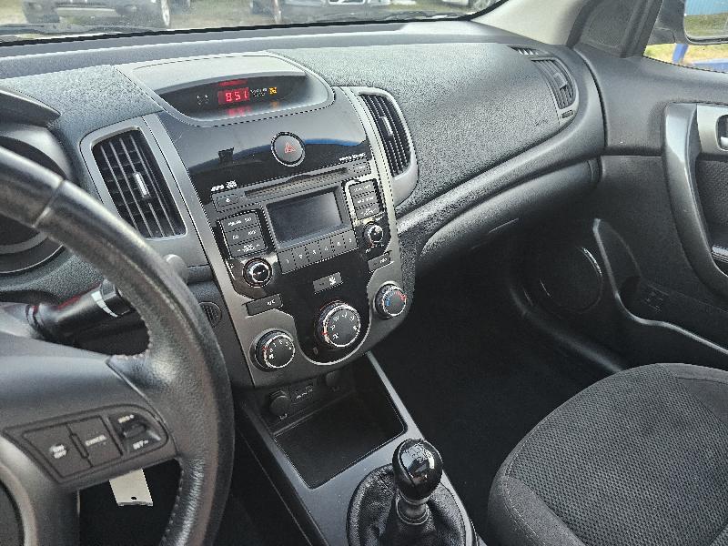 Kia Forte Koup SX 2010