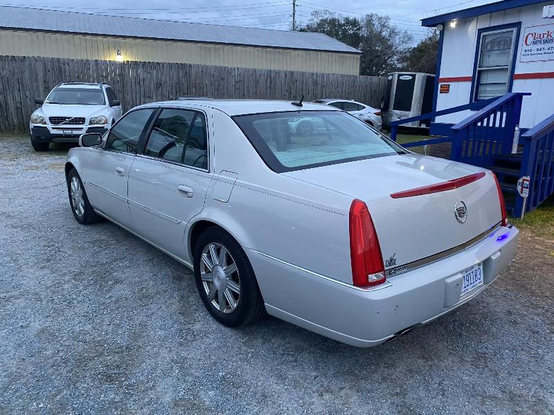Cadillac DTS Luxury II 2008
