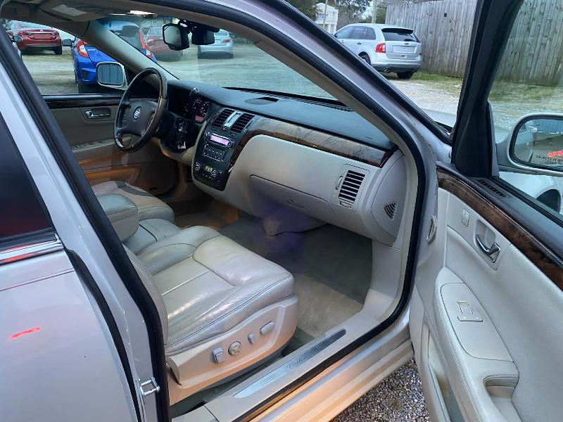 Cadillac DTS Luxury II 2008