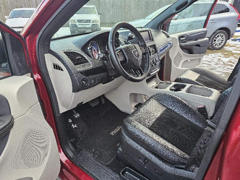 Dodge Grand Caravan SXT 2015