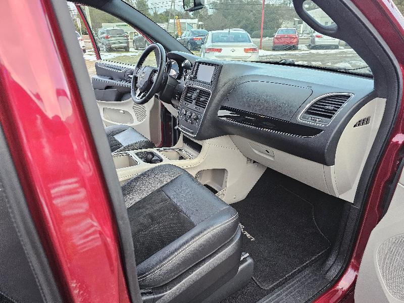 Dodge Grand Caravan SXT 2015