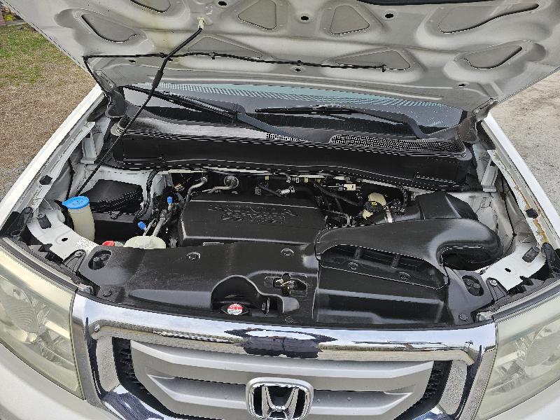 Honda Pilot Touring 2WD 5-Spd AT with DVD 2011