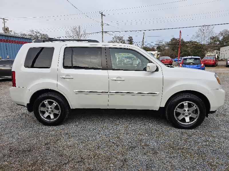 Honda Pilot Touring 2WD 5-Spd AT with DVD 2011