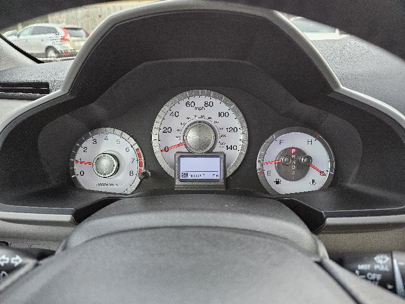 Honda Pilot Touring 2WD 5-Spd AT with DVD 2011