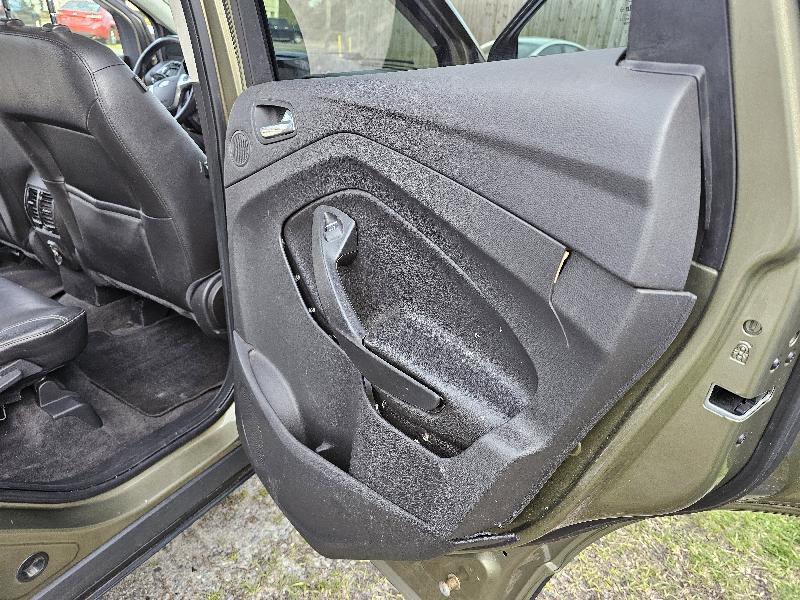 Ford Escape SEL FWD 2013