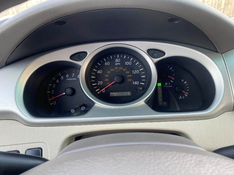 Toyota Highlander V6 2WD with 3rd-Row Seat 2007