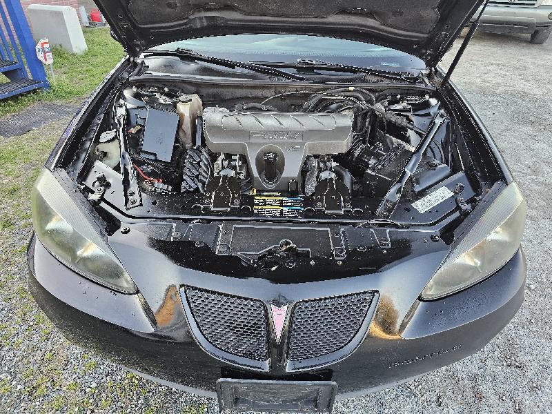 Pontiac Grand Prix Base 2006