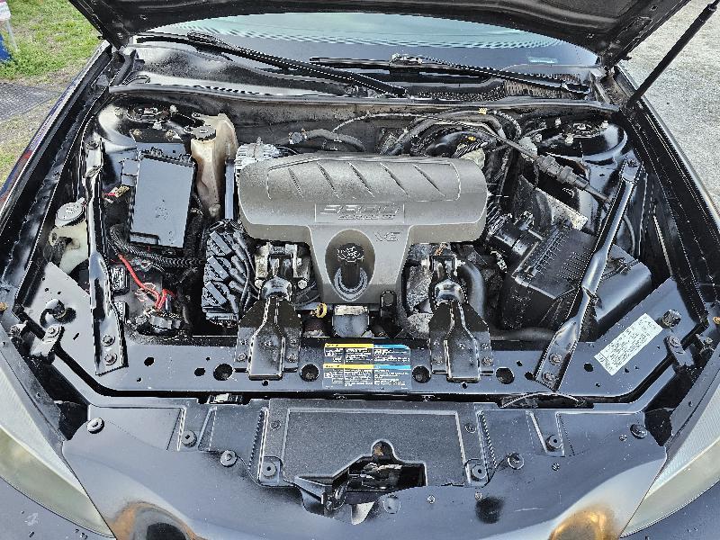 Pontiac Grand Prix Base 2006