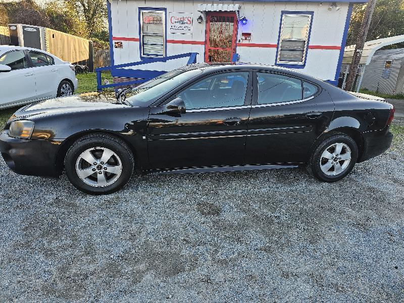 Pontiac Grand Prix Base 2006
