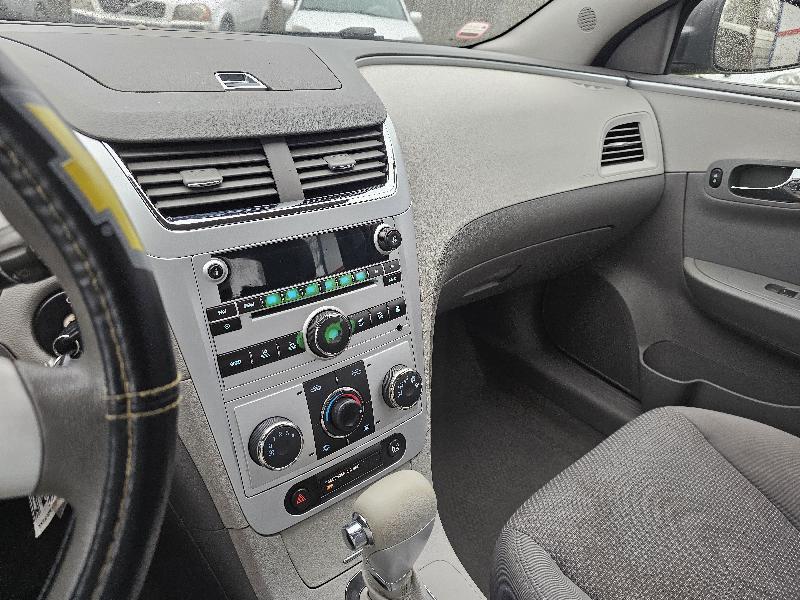 Chevrolet Malibu LS 2010