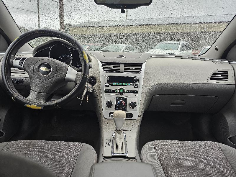 Chevrolet Malibu LS 2010