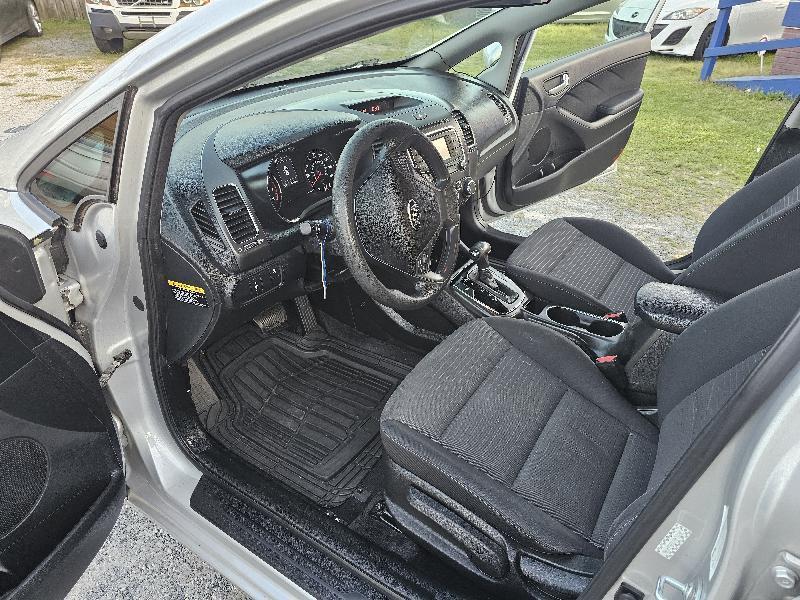 Kia Forte LX 6A 2017