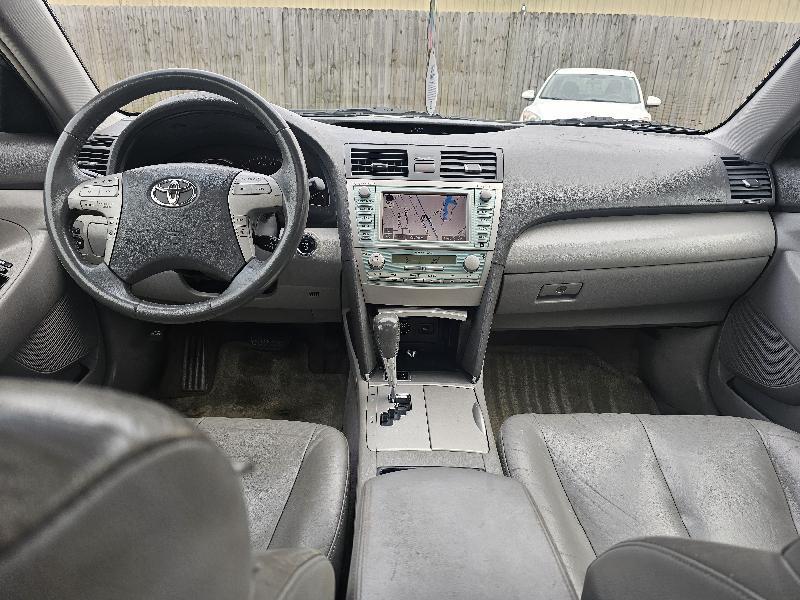 Toyota Camry Hybrid Sedan 2007