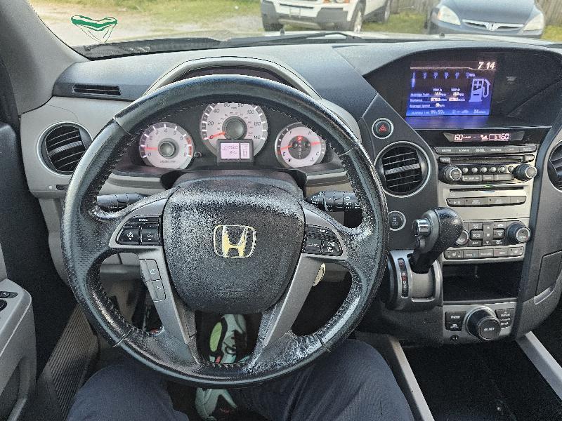 Honda Pilot EX-L 4WD 5-Spd AT with DVD 2012