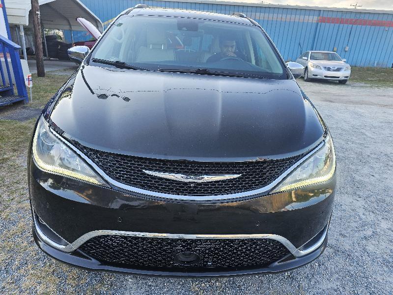 Chrysler Pacifica Limited 2018