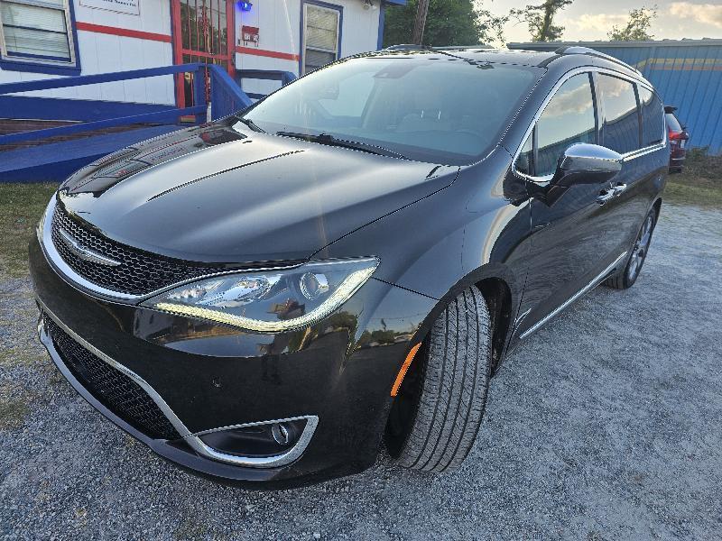 Chrysler Pacifica Limited 2018