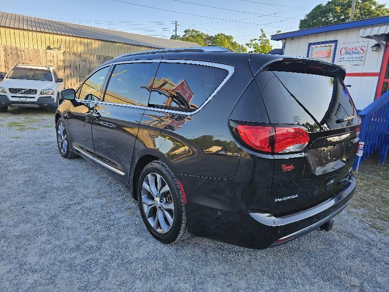 Chrysler Pacifica Limited 2018