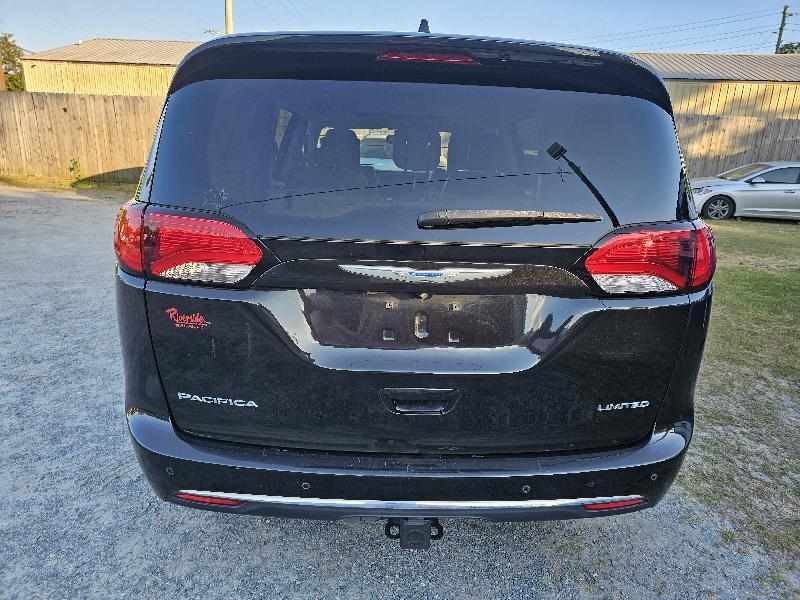 Chrysler Pacifica Limited 2018
