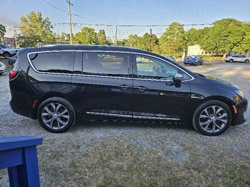 Chrysler Pacifica Limited 2018