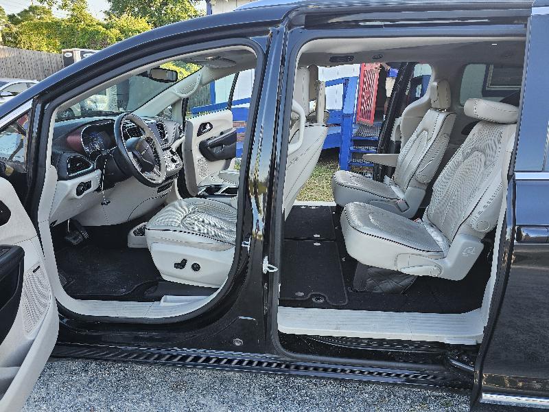 Chrysler Pacifica Limited 2018