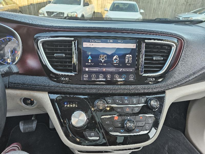 Chrysler Pacifica Limited 2018