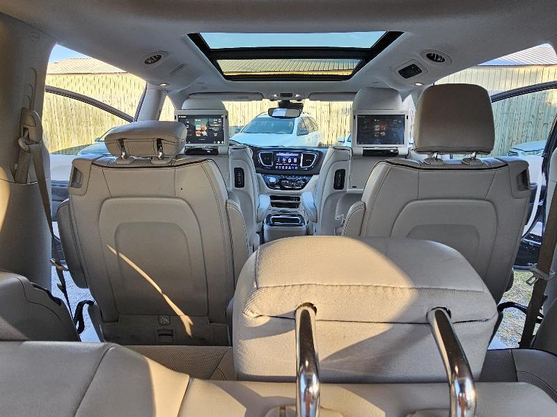 Chrysler Pacifica Limited 2018