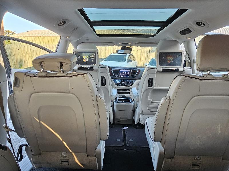 Chrysler Pacifica Limited 2018