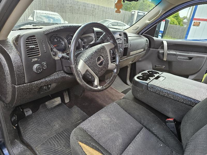 GMC Sierra 2500HD SLE Crew Cab 4WD 2012