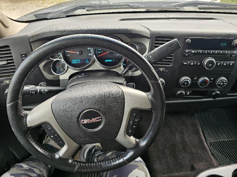 GMC Sierra 2500HD SLE Crew Cab 4WD 2012