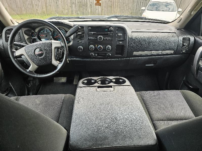 GMC Sierra 2500HD SLE Crew Cab 4WD 2012