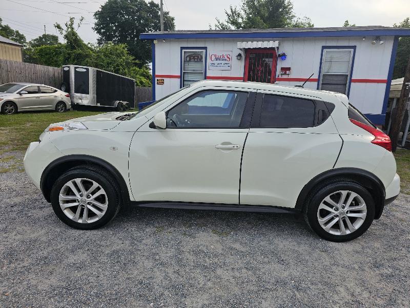 Nissan Juke S AWD 2011