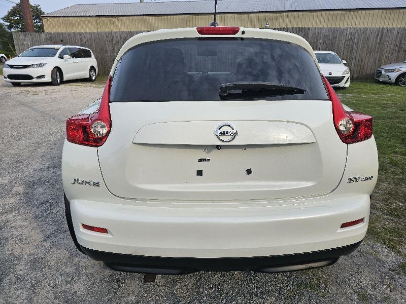 Nissan Juke S AWD 2011