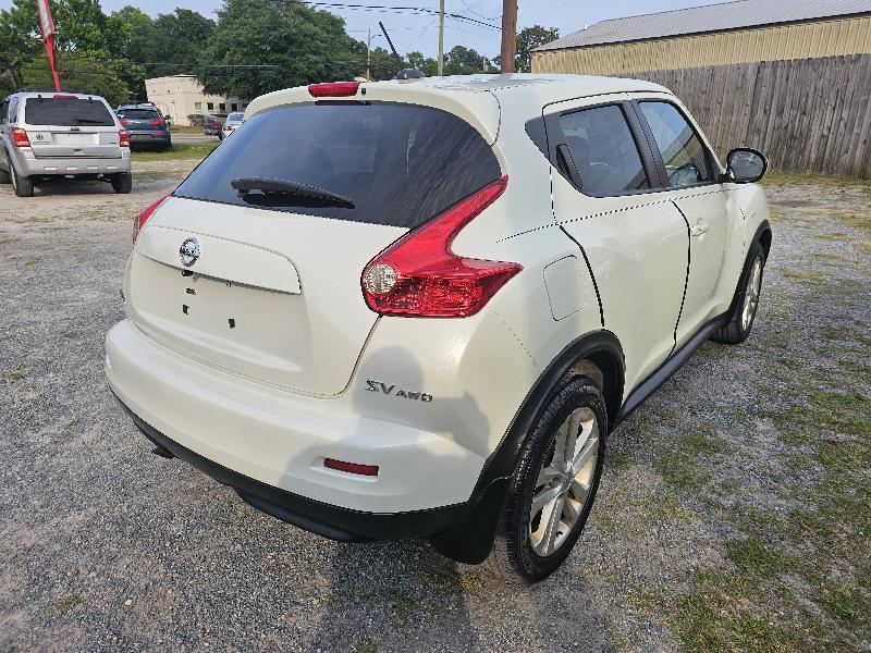 Nissan Juke S AWD 2011