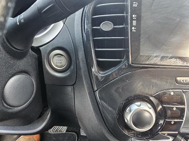 Nissan Juke S AWD 2011
