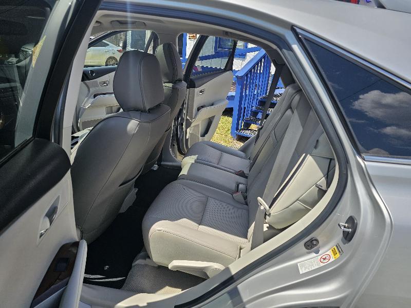 Lexus RX 350 FWD 2011