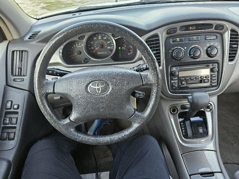 Toyota Highlander Limited V6 2WD 2002