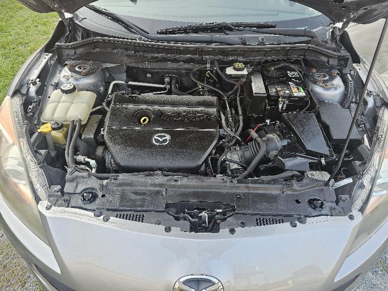 Mazda MAZDA3 i Touring 4-door 2012