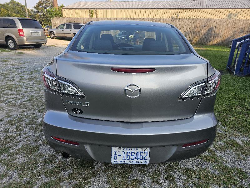 Mazda MAZDA3 i Touring 4-door 2012