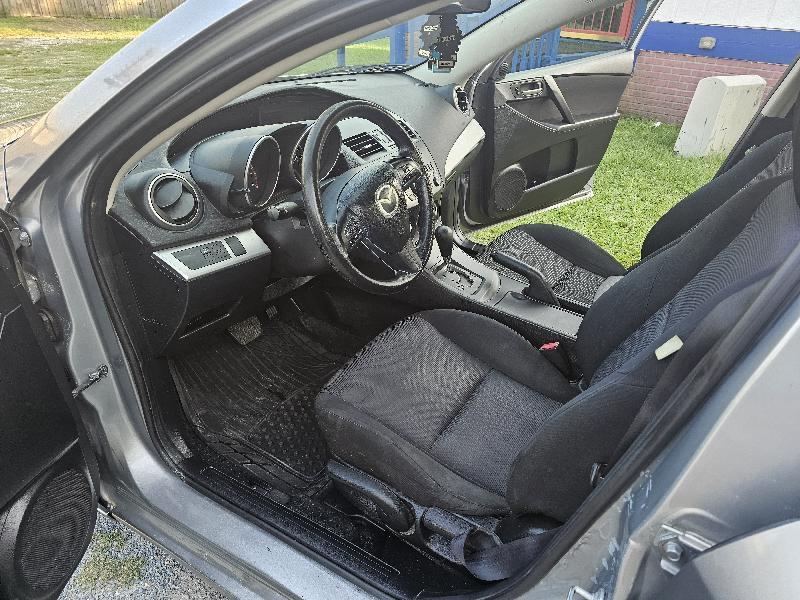 Mazda MAZDA3 i Touring 4-door 2012