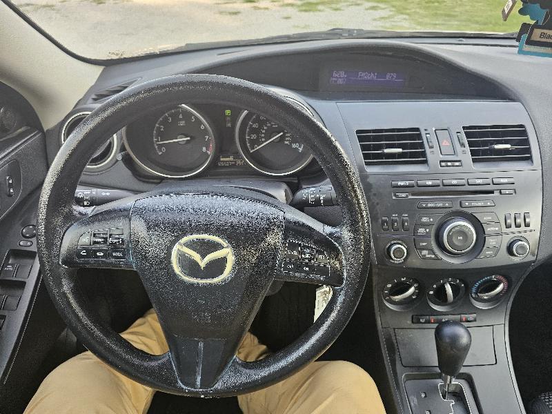 Mazda MAZDA3 i Touring 4-door 2012
