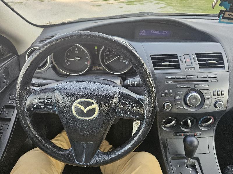 Mazda MAZDA3 i Touring 4-door 2012