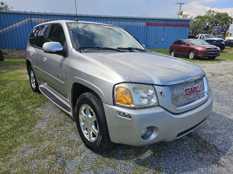 GMC Envoy Denali 4WD 2005