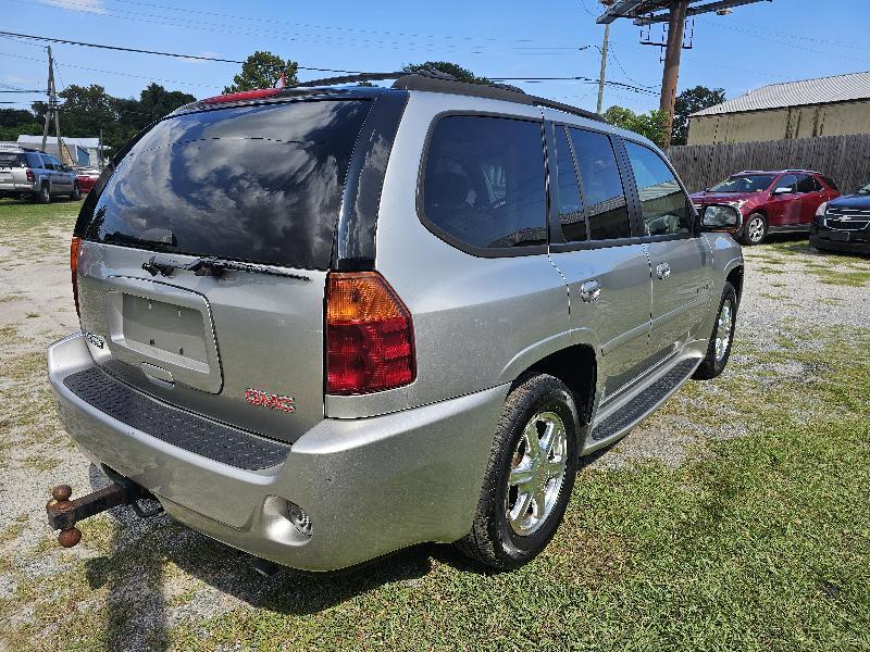 GMC Envoy Denali 4WD 2005