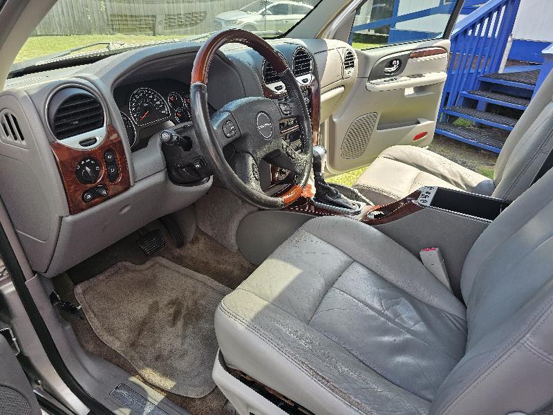 GMC Envoy Denali 4WD 2005