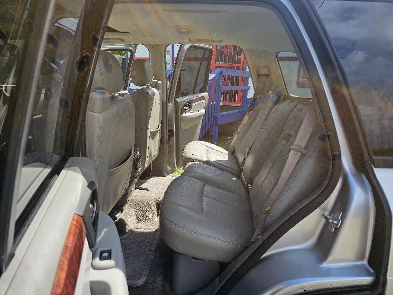GMC Envoy Denali 4WD 2005