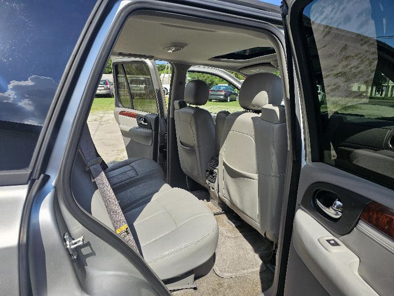 GMC Envoy Denali 4WD 2005