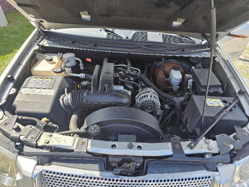 GMC Envoy Denali 4WD 2005