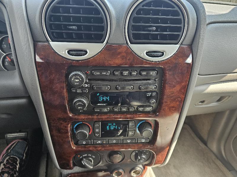GMC Envoy Denali 4WD 2005