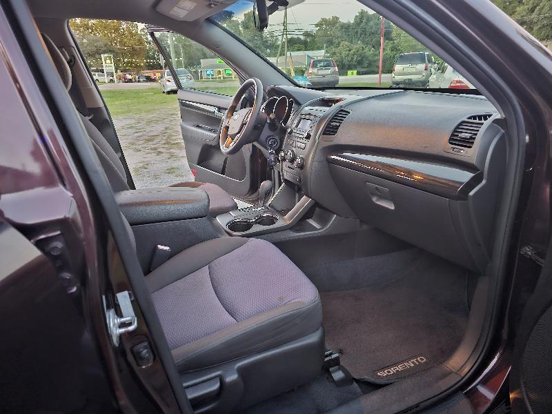 Kia Sorento LX 2WD 2012