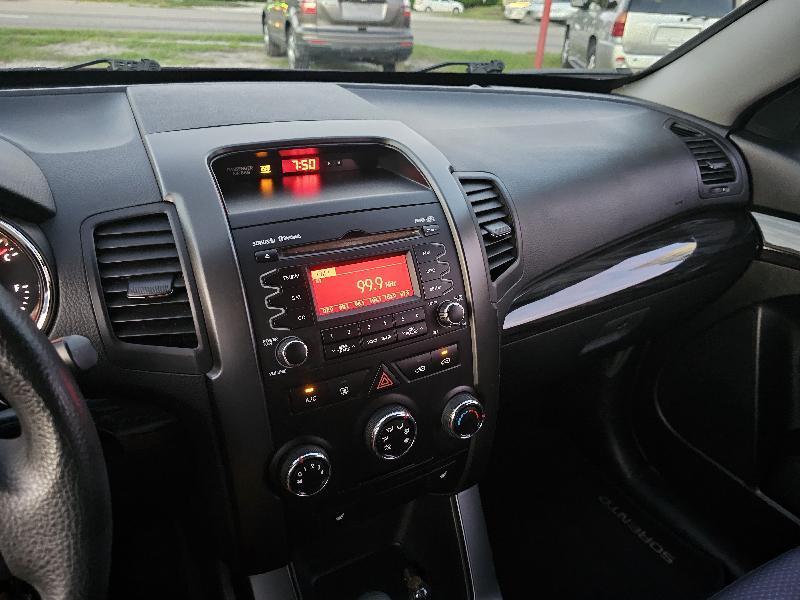 Kia Sorento LX 2WD 2012